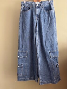 Wide-Leg Denim Cargo Jeans
